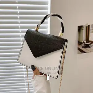 Vvip: Original Black and White Handbag