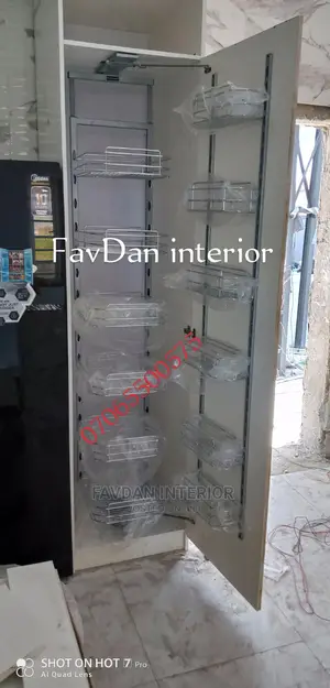 Quality HDF Glossy Kitchen Cabinet