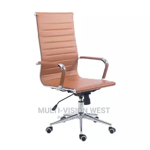 Quality Executive Swivel Leather Office Chair.