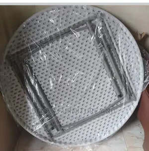 Quality Plastic Round Table