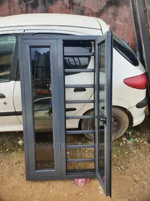Aluminium Casement Window With Protector
