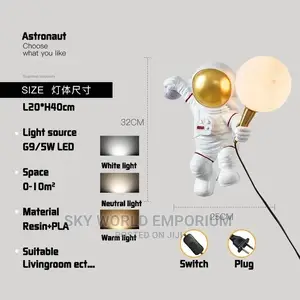 Astronaut Wall Lamp