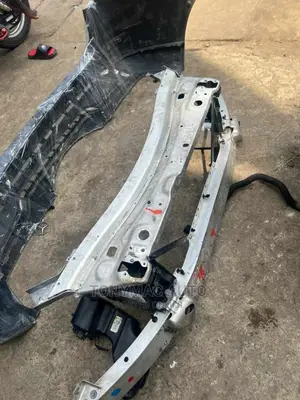 Mercedes-Benz Front Cut,Beams