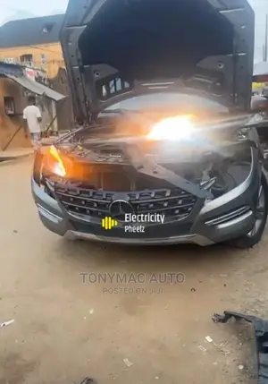 Mercedes-Benz Ml350 2014 166 Led Headlights