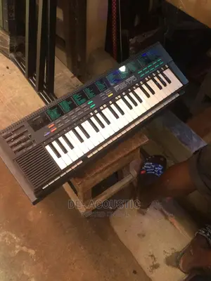 Yamaha PSS-170 Portasound Voice Bank Electronic Keyboard