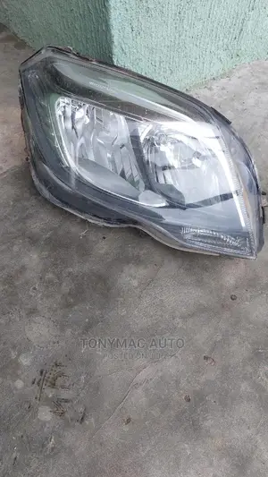 Mercedes-Benz GLK Headlights X204