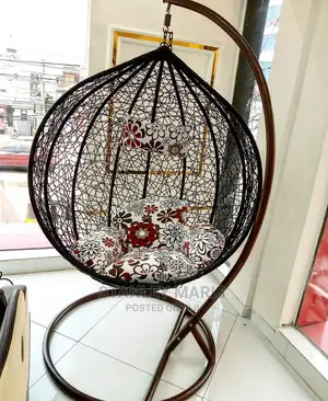 Quality Rattan Made Outdoor/Indoor Hanging Swing Chair. 