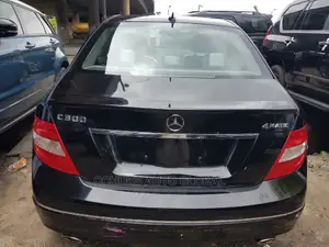 Mercedes-Benz C300 2008 Black