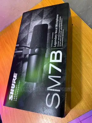 Professional Shure SM7B Microphone