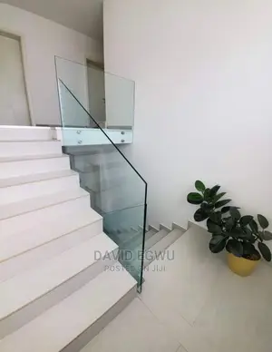 Frameless Tampered Glass for Staircase