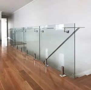 Frameless Staircase With Side Fix
