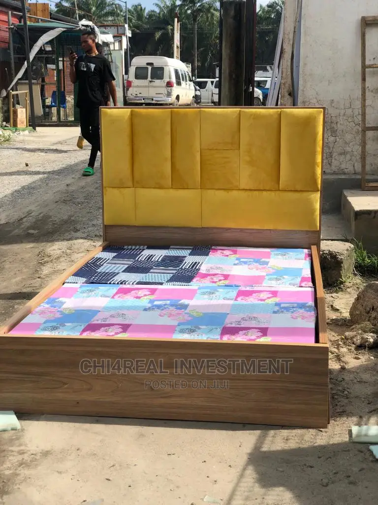 4.5 by 6 QUALITY BEDFRAME