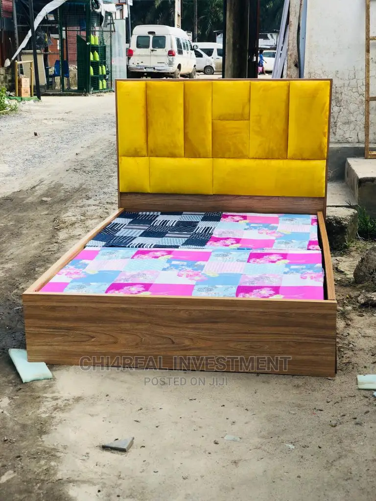 4.5 by 6 QUALITY BEDFRAME