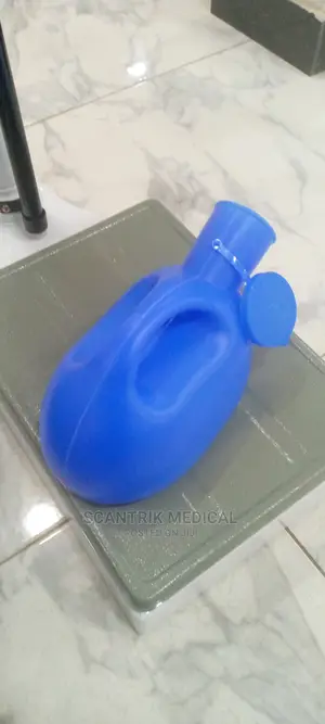 Men Hospital Bed Urine Cups