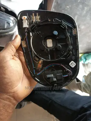 Lexus Side Mirror Glass