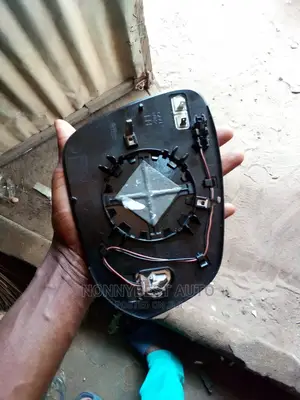 Toyota Highlander Side Mirror Glass.