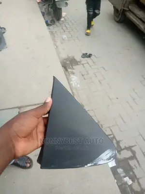 Toyota Yaris Side Mirror Pad.