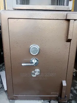 Size 2 Chubb Safe
