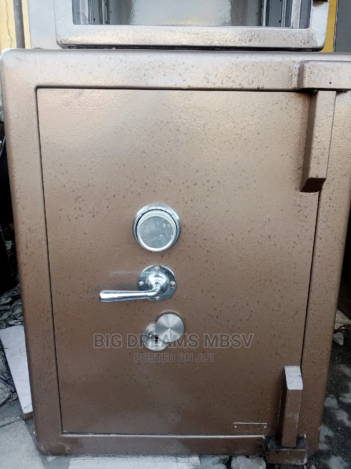 Size 2 Chubb Safe