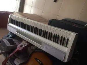 Korg SP170-88 - Key Digital Piano