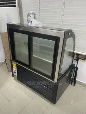 Standing Cake Display Chiller , Cold Chiller