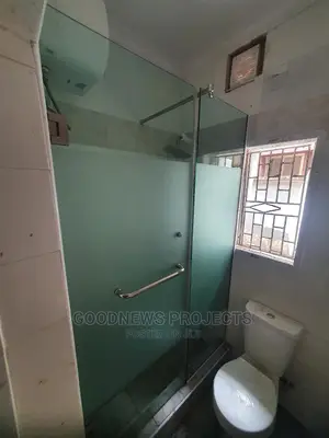 Frameless Tempered Glass Shower