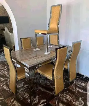 Luxurious Marble Dinning Set