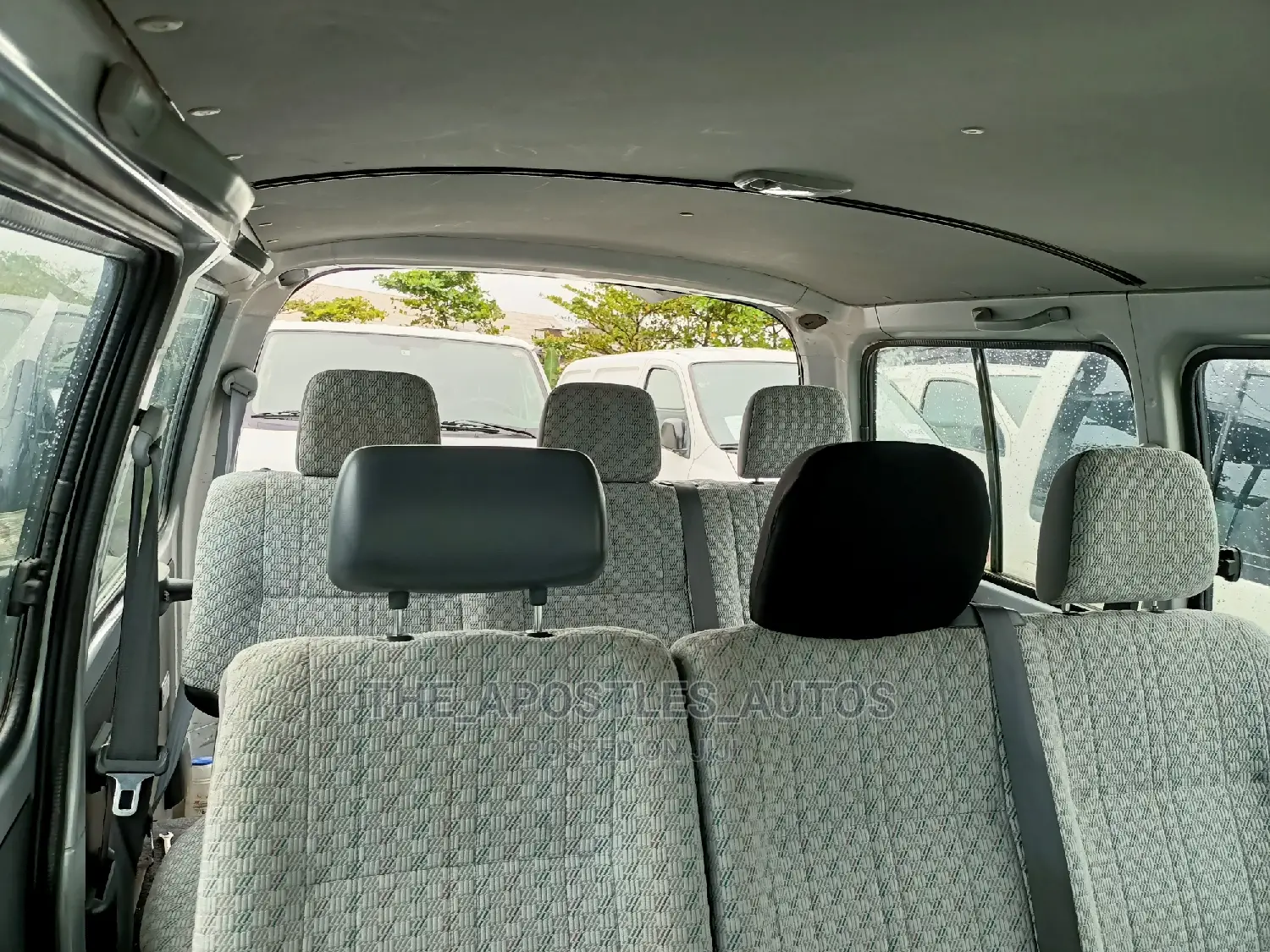 Toyota HiAce 2004 Silver