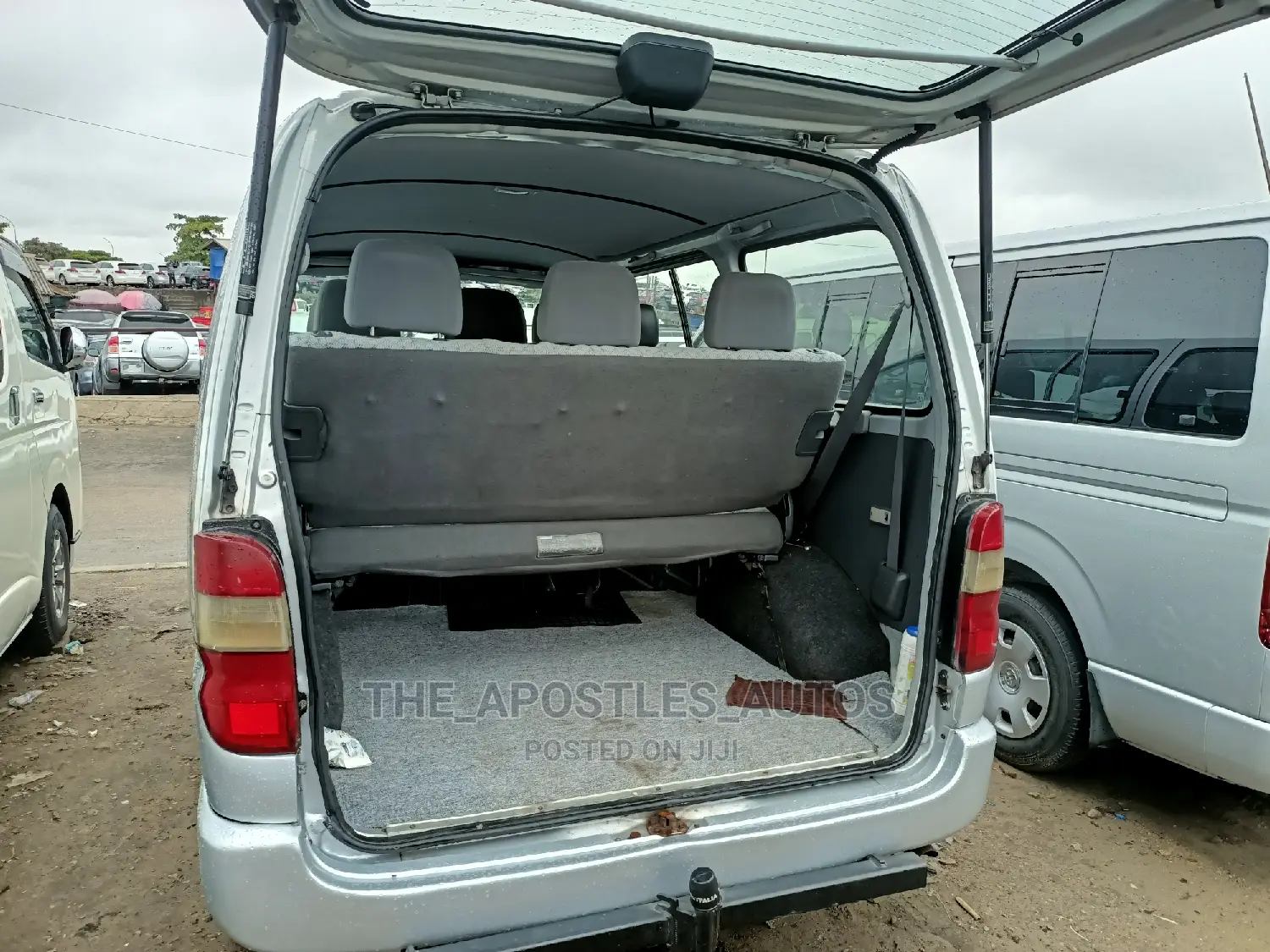 Toyota HiAce 2004 Silver