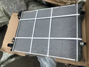 Chrysler 300C Dodge Charger Magnum Radiator 2005 2006- 2012