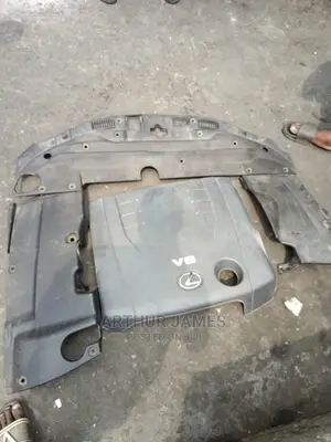 Complete Engine Cover Lexus IS250 2008