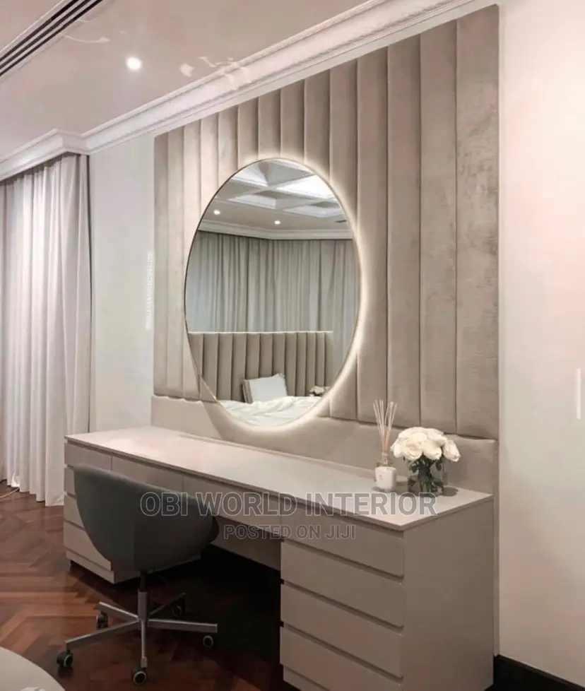 Luxury Dressing Mirror Console