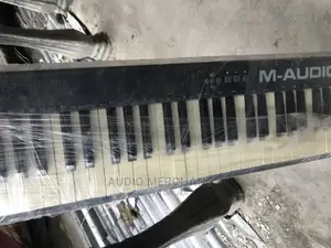 Maudio Keystation 61 Midi Controller Keyboard