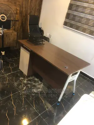 Turkey Office Table With High Quality
