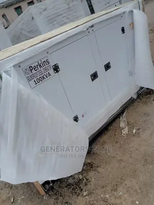 Powerful Soundproof Diesel Use Perkins Generator 100kva