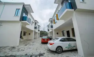 Furnished 4bdrm Townhouse/Terrace in Lekki for Sale