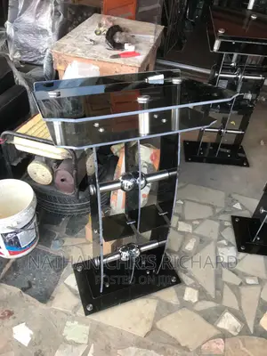 High Quality Glass Pulpit