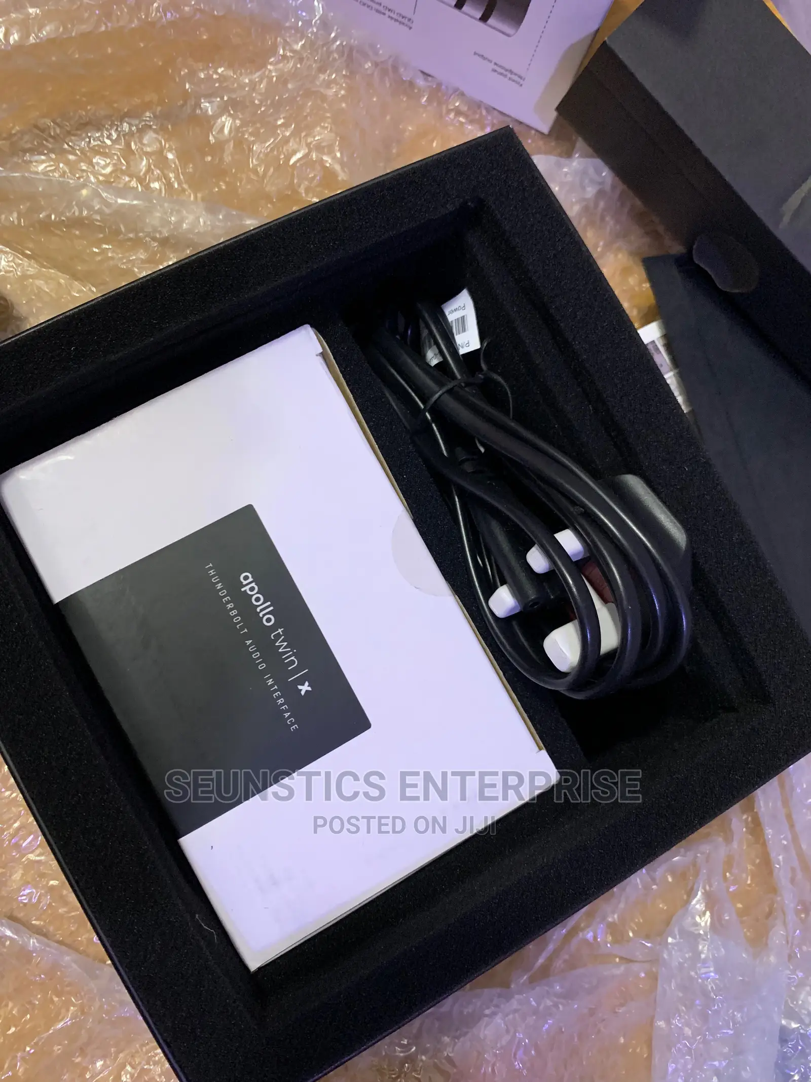 Apollo Twin X Thunderbolt Audio Interface