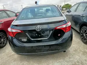 Toyota Corolla 2016 Black