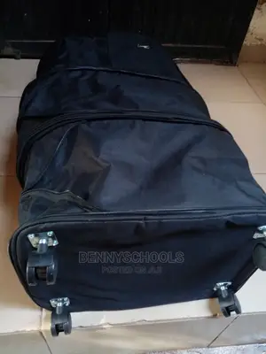 Extra Large Weightless Expandable Traveling Bag With Trolley