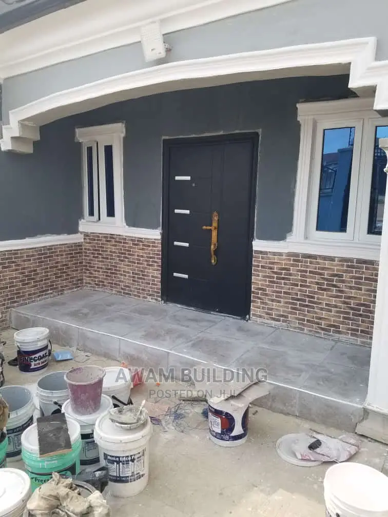 Building Contractor