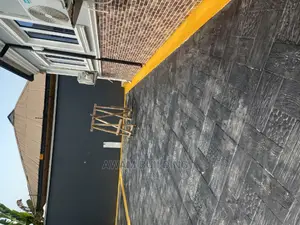 Building Contractor