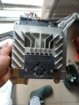 Amplifier Amp E350 2014 Mercedes Benz