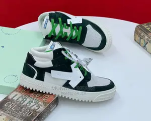 Off White Sneakes