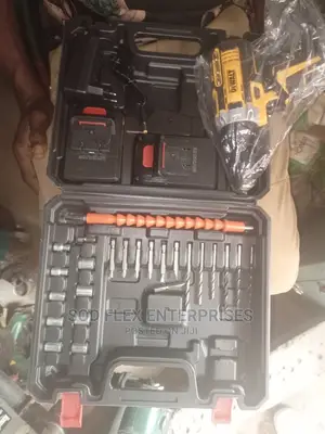 36 Volt De Walt Cordless Drill and Screw Machine