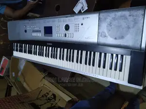 Yamaha Dgx-520