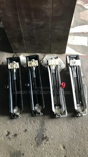 Mercedes Benz Jack for C300, C240,E350 212