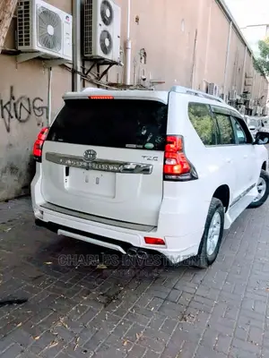 Toyota Land Cruiser 2012 Upgrade to 2022