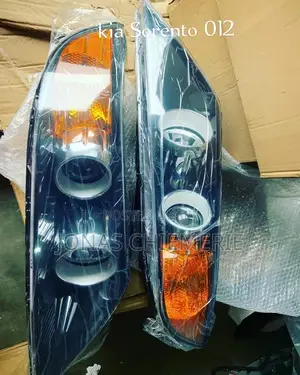 Head Light Kia Sorento 2012