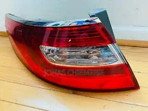 Hyundai Azera 2014 Rear Light